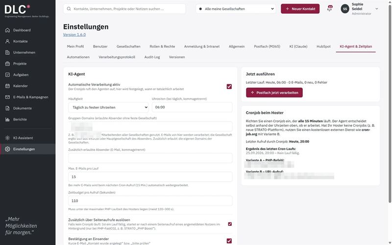 Screenshot von innoclix crm, Ansicht Einstellungen: KI-Agent verarbeitet das Postfach automatisch nach Zeitplan, mit erlaubten Absender-Domains und Bestätigung an Einsender