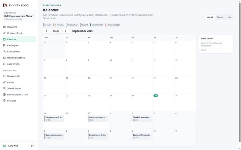 Screenshot von innoclix social, Ansicht Kalender: Redaktionsplan in Monats-, Wochen- und Listenansicht; Beiträge per Ziehen verschieben, alle Termine in der Zeitzone des Unternehmens